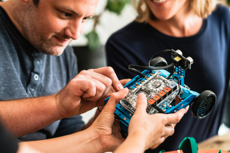 Web Tueftellab Roboter 2021 Foto Andi Weiland 43